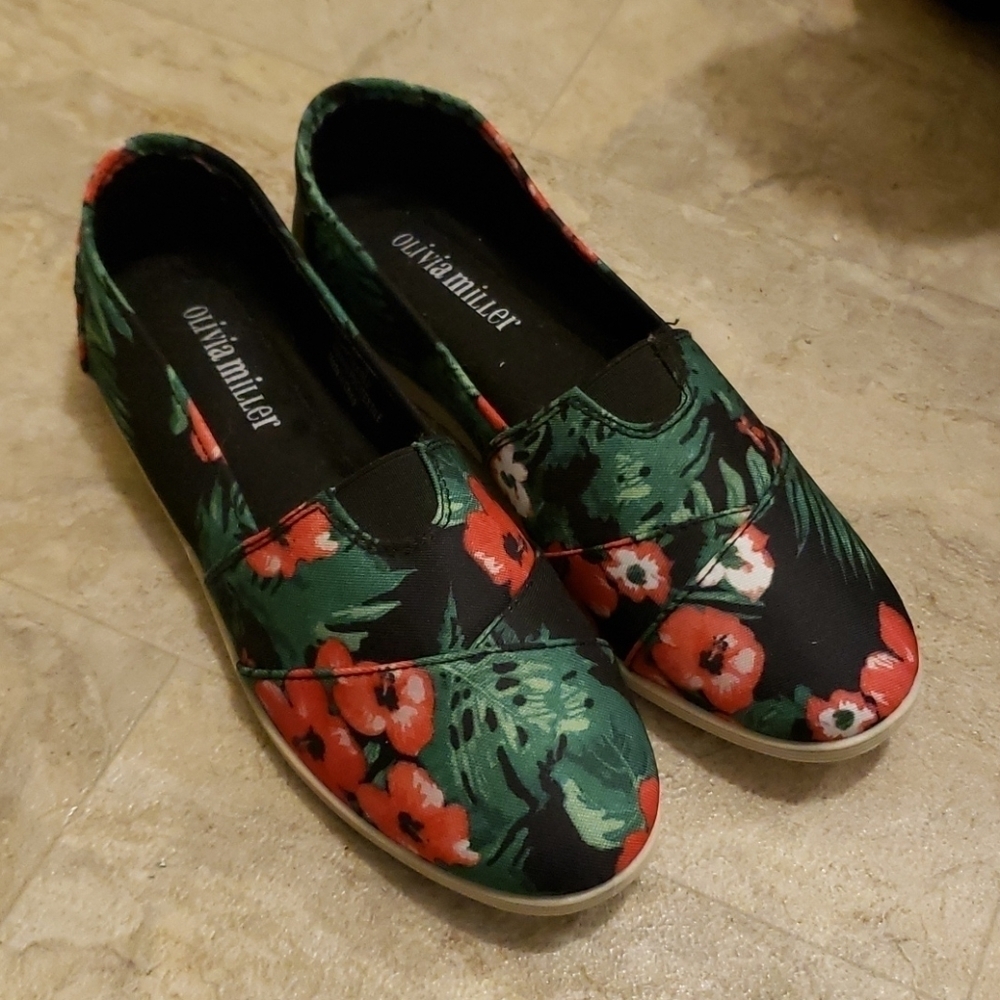 Olivia Miller Floral Print Slip On Canvas Flats